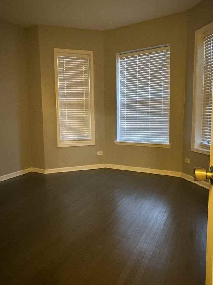 7212 S Saint Lawrence Ave #1 - Photo 5 of 11