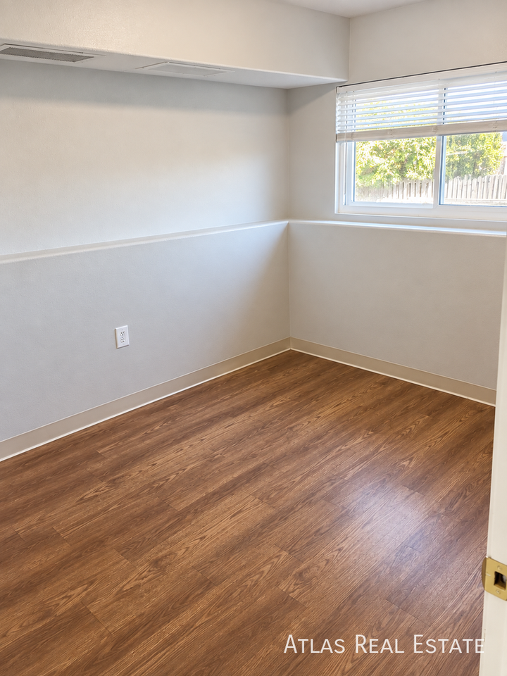 5123 Sable St - Photo 5 of 50