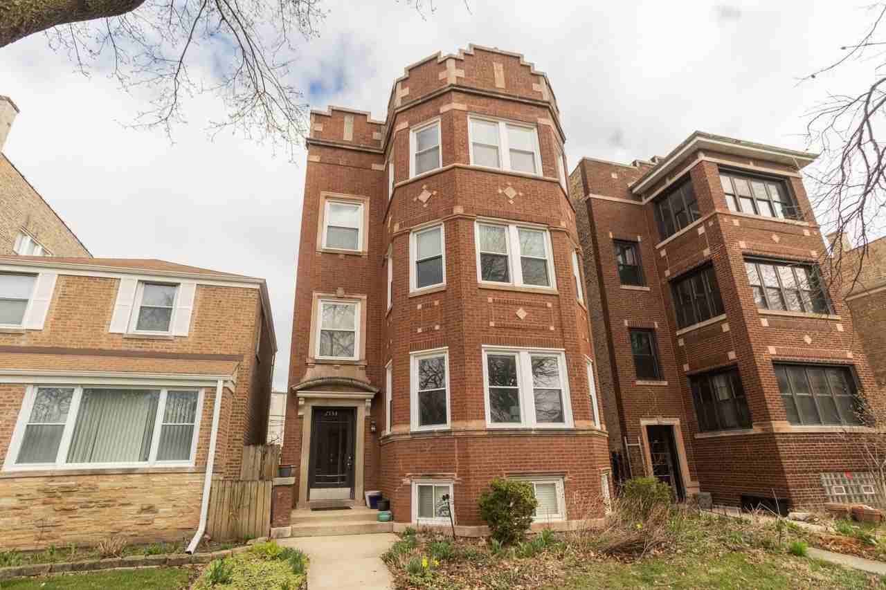 2734 W Argyle St #3 - Photo 2 of 13
