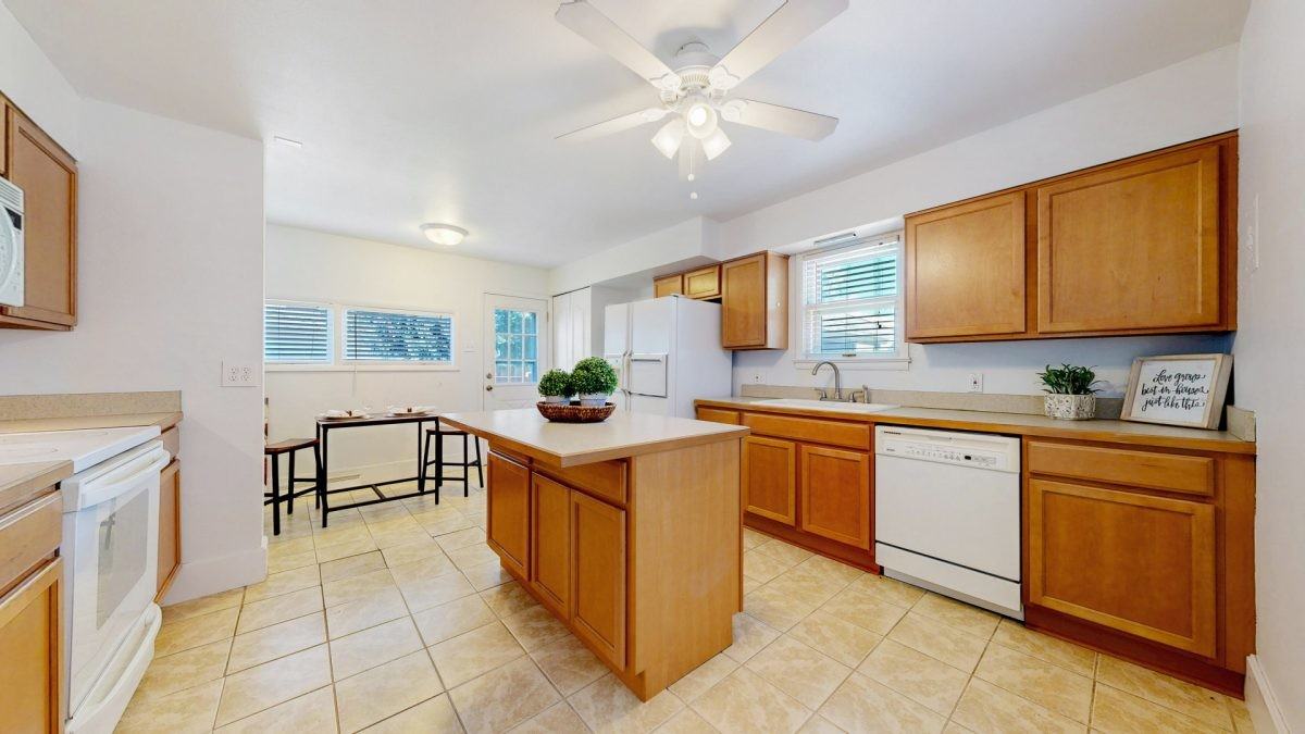 322 Maple Ave #1 - Photo 7 of 27