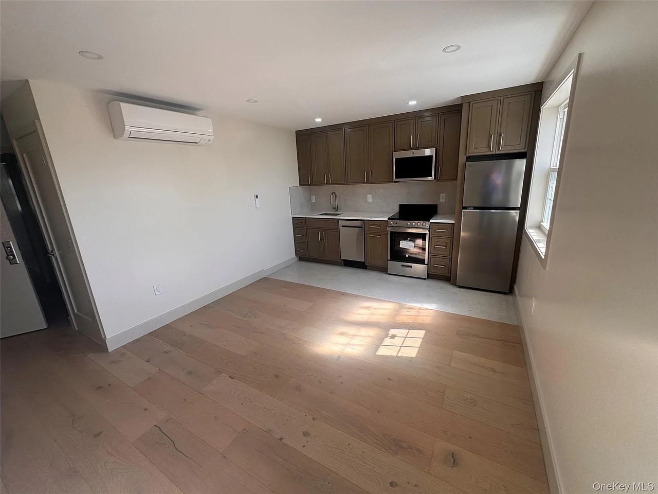 2034 Colden Ave #1 - Photo 3 of 17