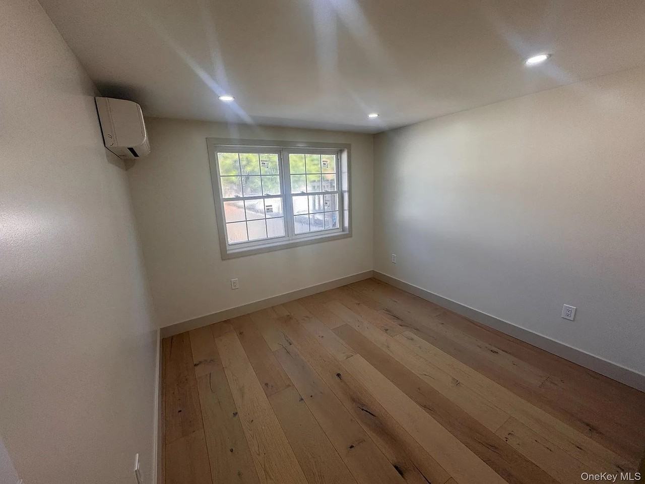 2034 Colden Ave #1 - Photo 5 of 17