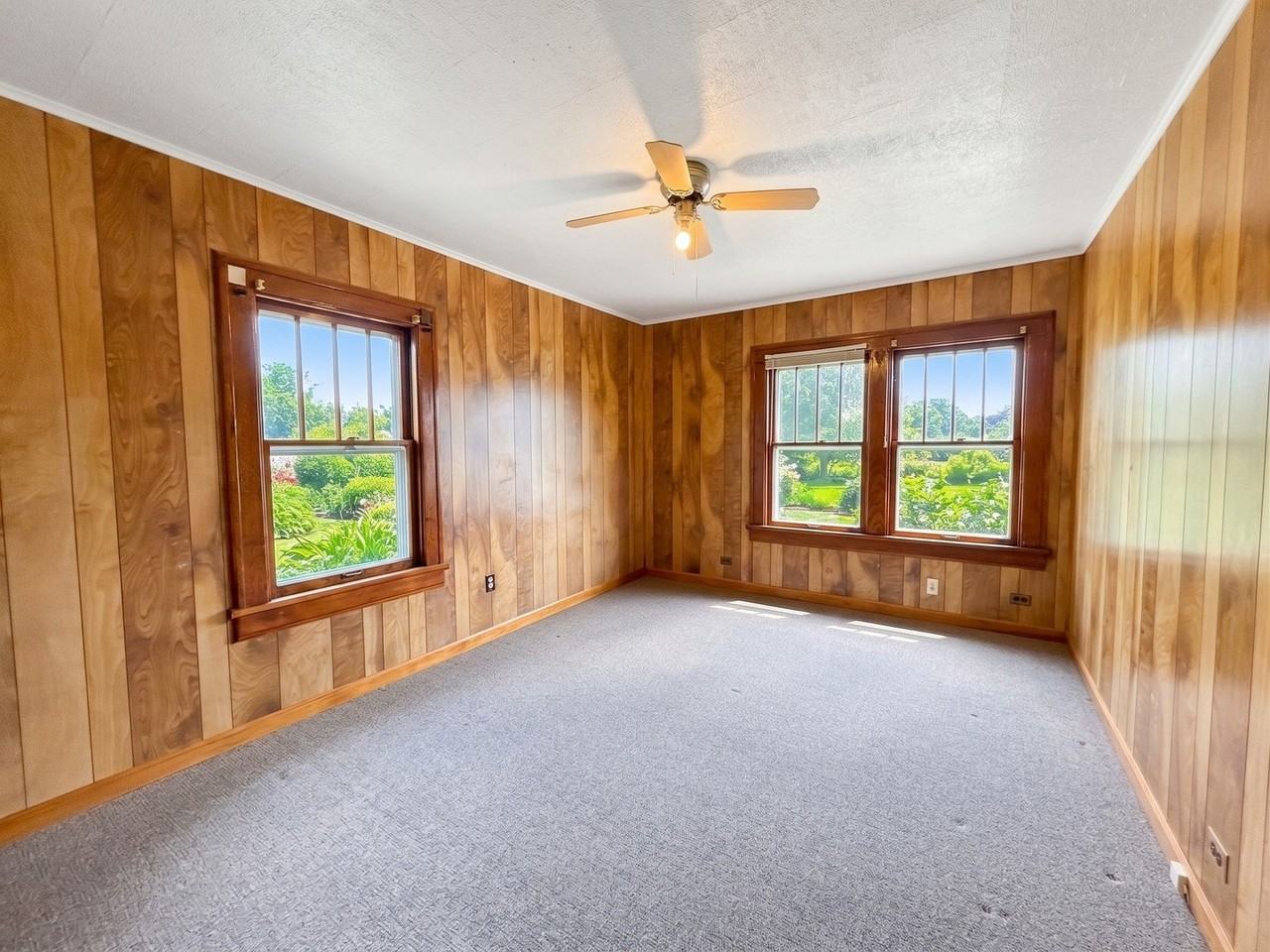 204 E South St - Photo 6 of 8