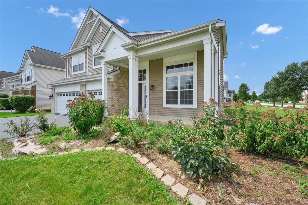 10355 Aldridge Dr - Photo 3 of 36