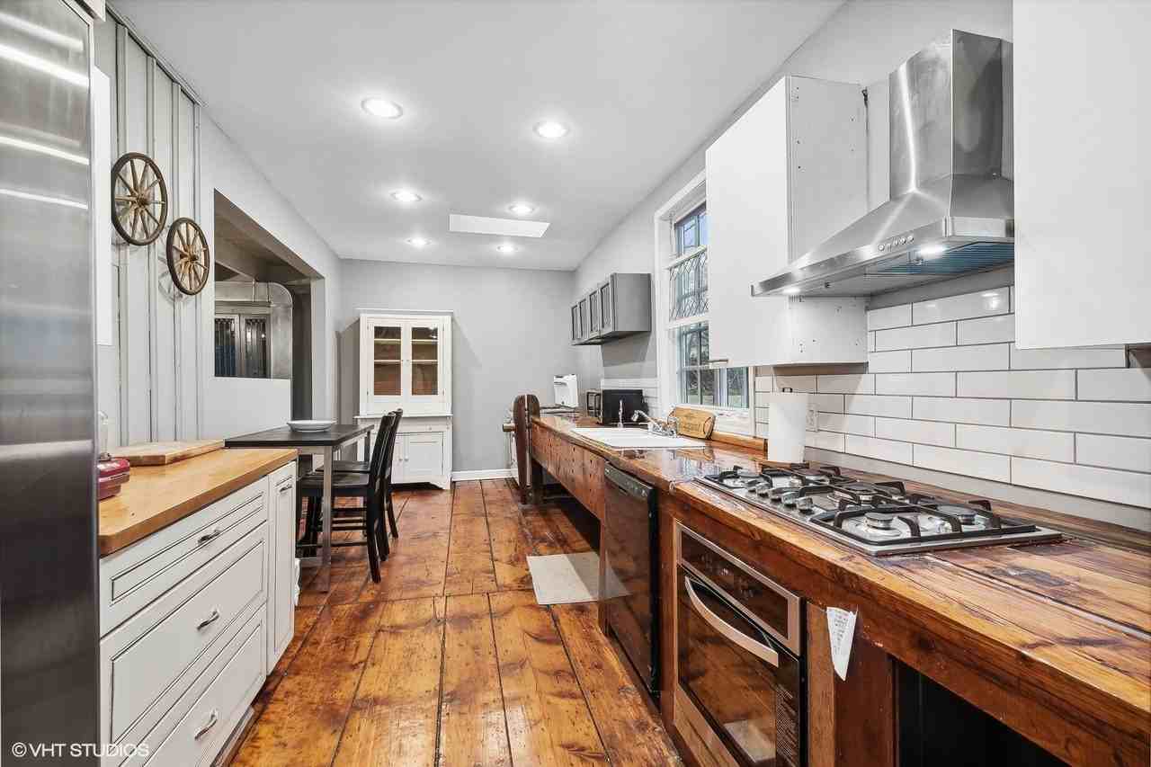 2404 Ridge Ave #CH - Photo 5 of 19