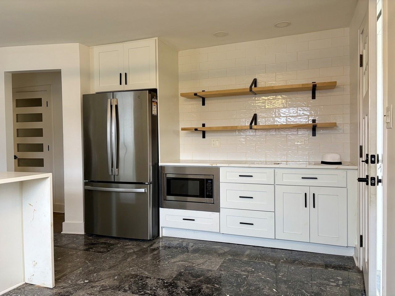 2538 W Arthur Ave #2 - Photo 2 of 25
