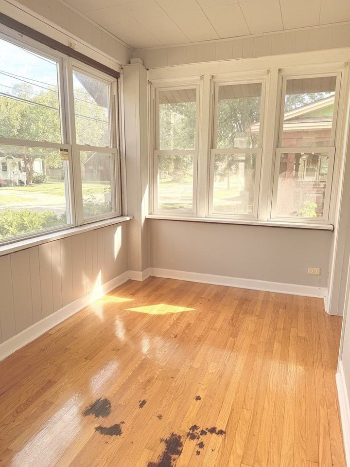 14948 Riverside Dr - Photo 6 of 29