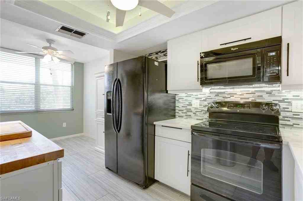 285 Naples Cove Dr #1303 - Photo 3 of 36