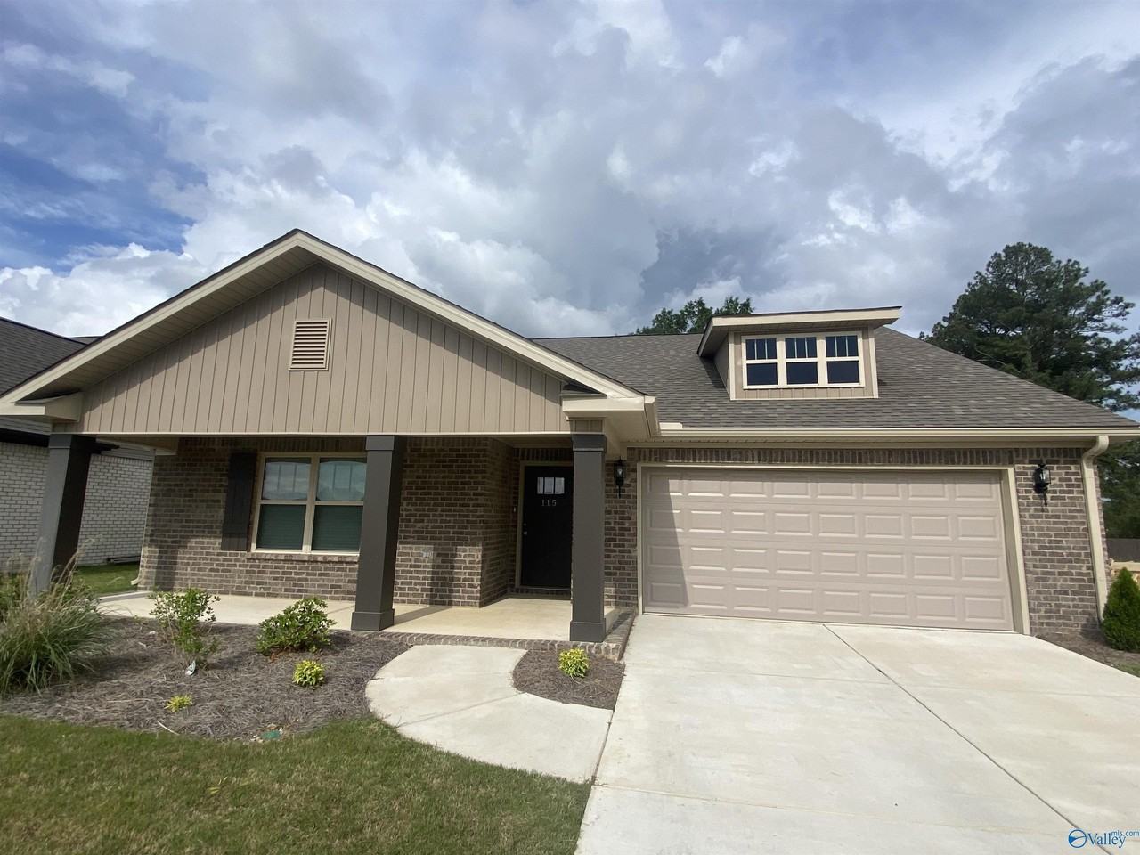 115 Gander Cir - Photo 2 of 14