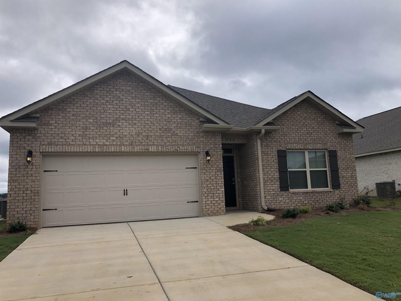 284 Caudle Dr - Photo 2 of 29