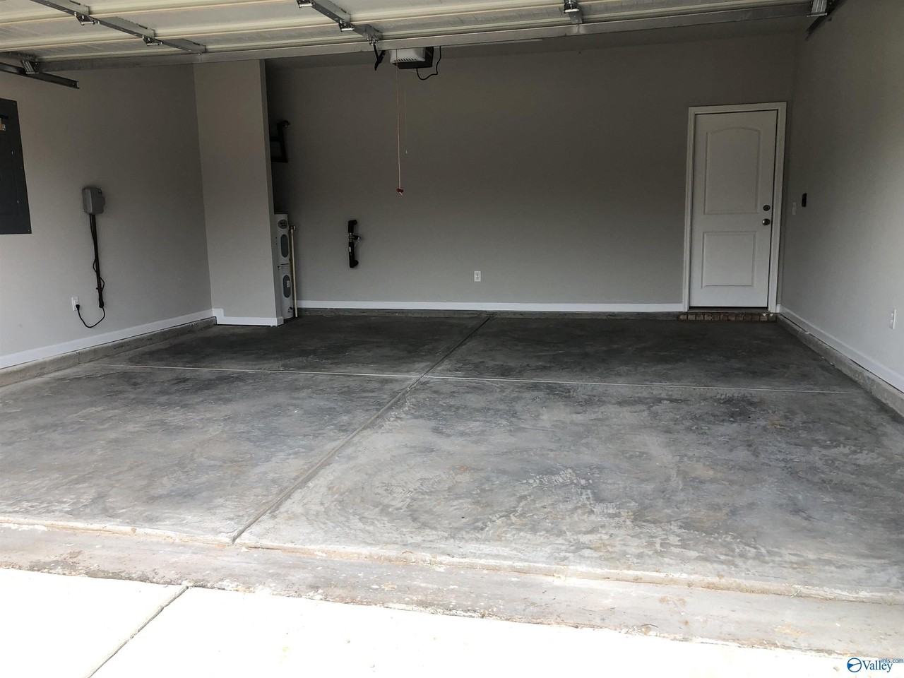 284 Caudle Dr - Photo 4 of 29