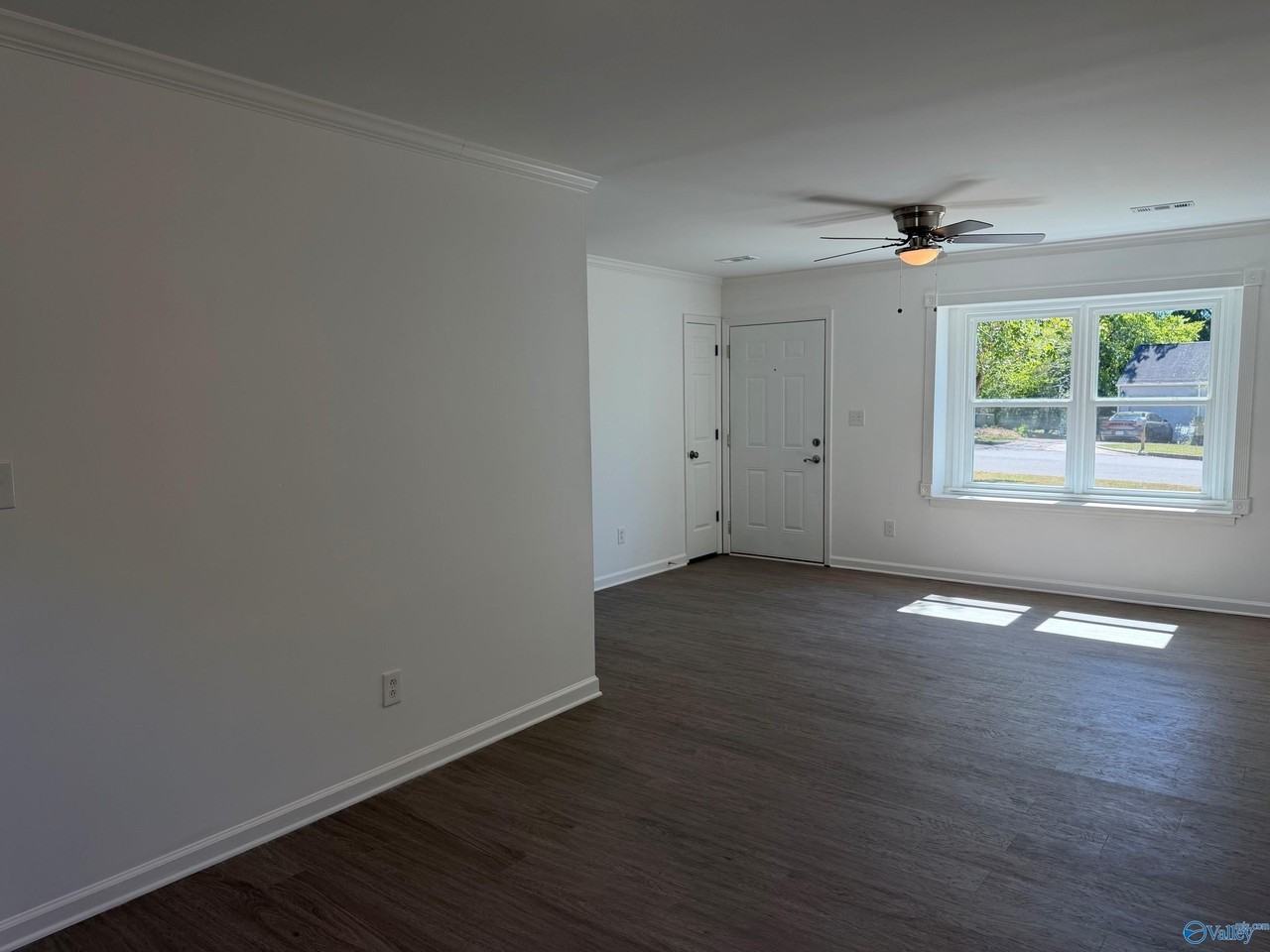 125 Liza Ln - Photo 3 of 12