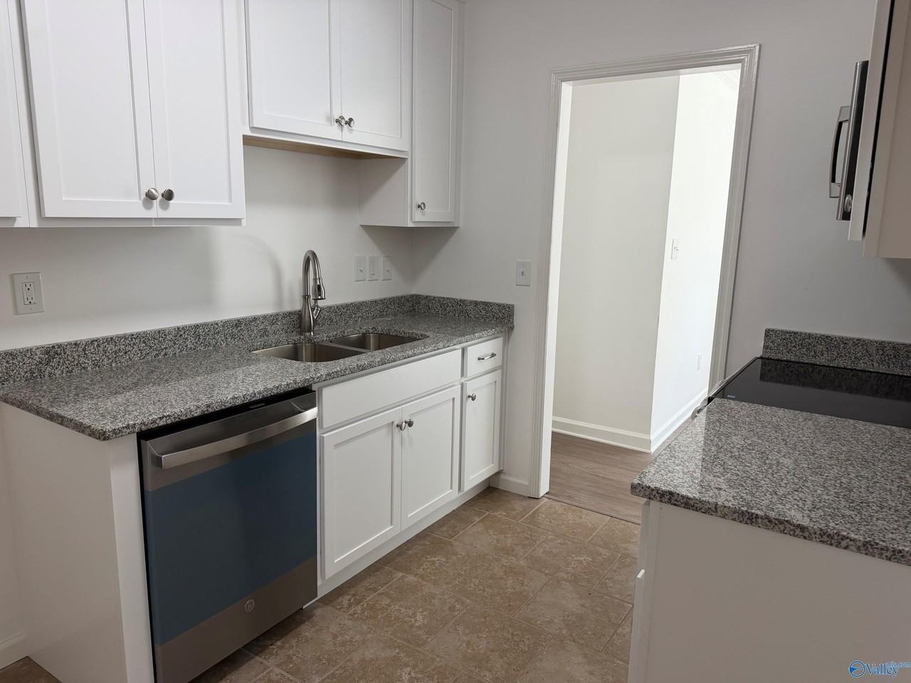 125 Liza Ln - Photo 6 of 12
