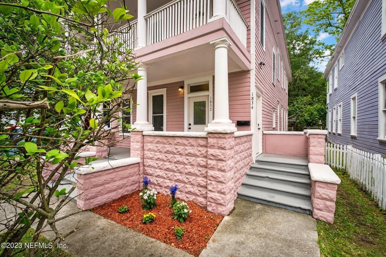1834 Walnut St - Photo 6 of 31