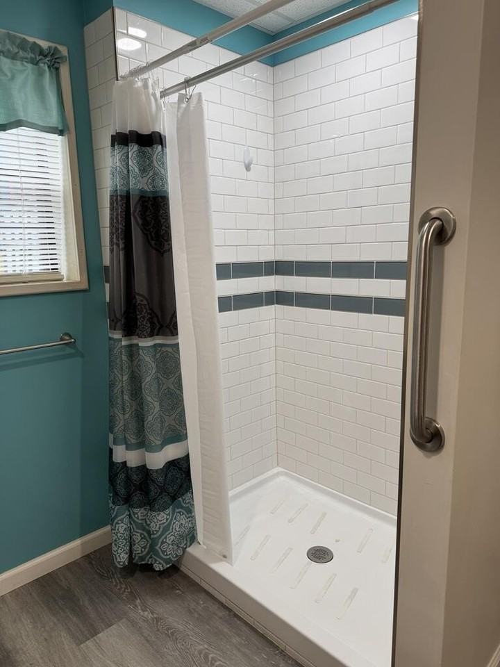32 Queen Dr - Photo 2 of 7