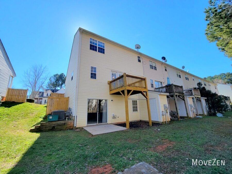 10536 English Setter Way - Photo 2 of 46