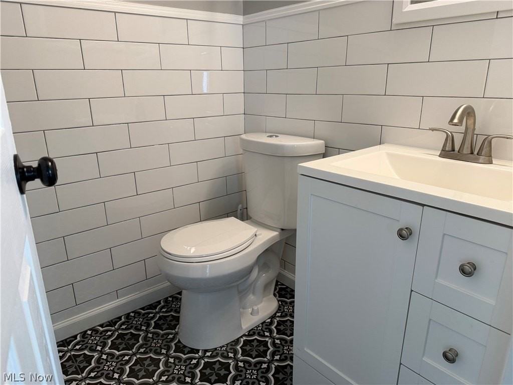 421 Tollis Pkwy #246B - Photo 6 of 11