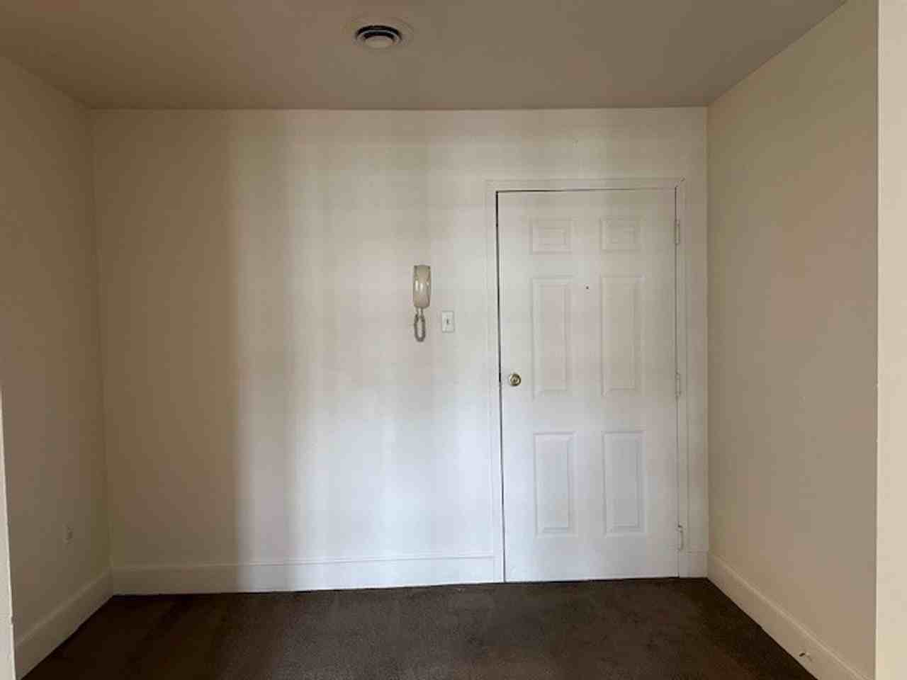 213 N 2nd St #C1 - Photo 3 of 9