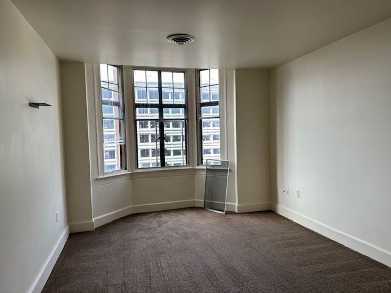 213 N 2nd St #C1 - Photo 4 of 9