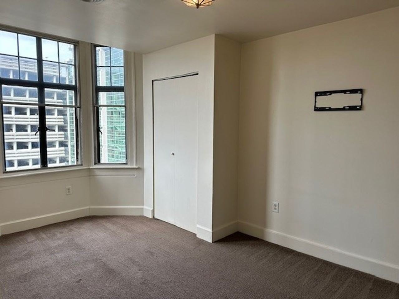 213 N 2nd St #C1 - Photo 7 of 9