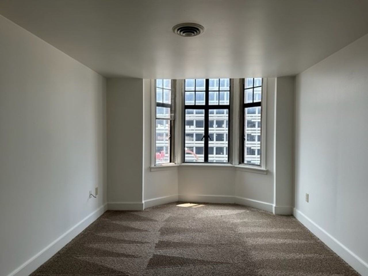 213 N 2nd St #B2 - Photo 4 of 9