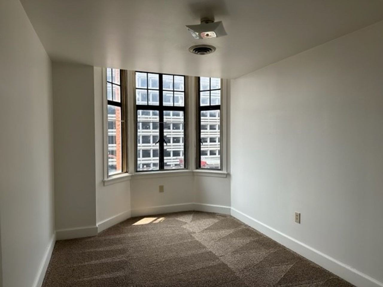 213 N 2nd St #B2 - Photo 6 of 9