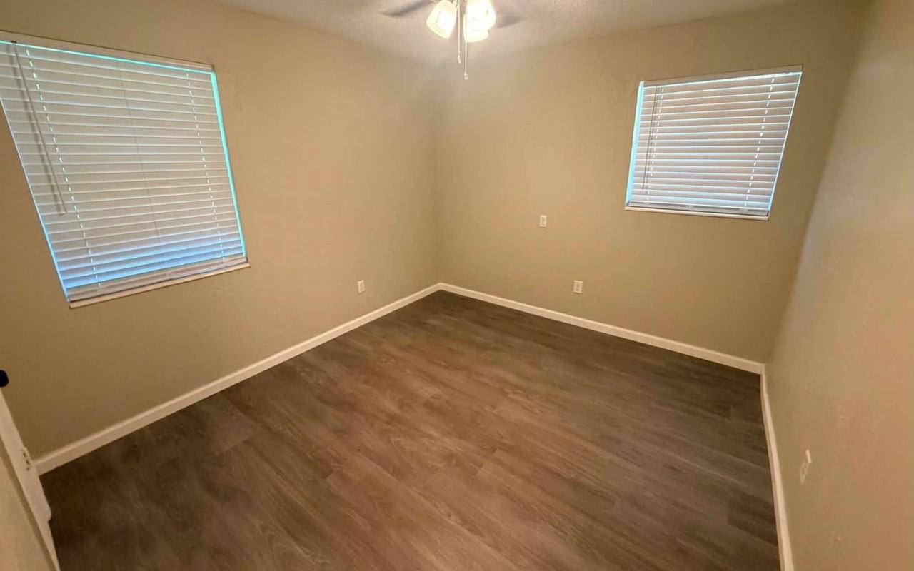 471 Sw Theresa Ct - Photo 6 of 10