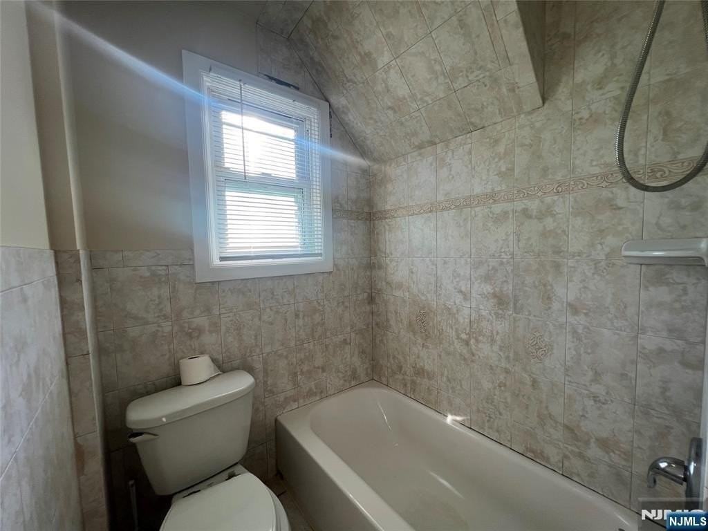7 Passaic St #2 - Photo 6 of 19