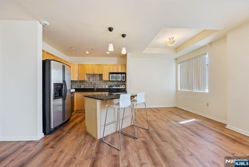 399 11th St #301 - Photo 6 of 18
