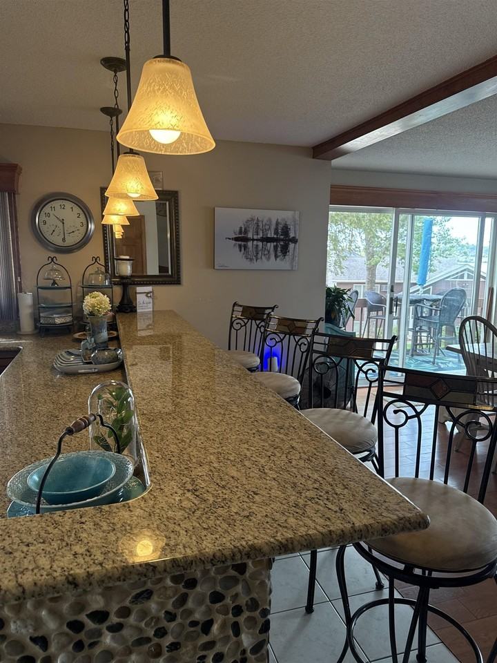 6 Crestview Ln #A - Photo 2 of 27