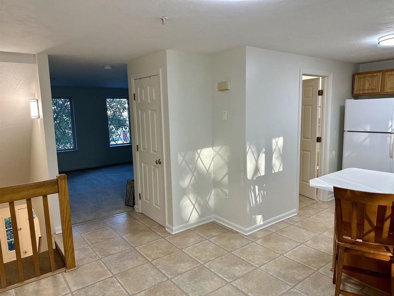 4 Lynn Dr - Photo 5 of 35