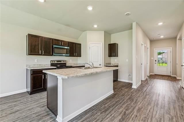 48506 Red Fox Dr - Photo 3 of 16
