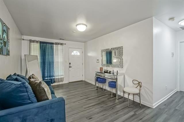 7708 Ligustrum Dr - Photo 4 of 22