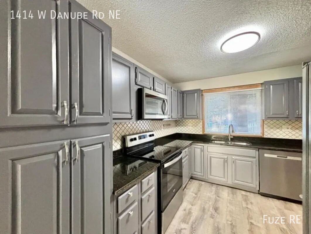 1414 W Danube Rd - Photo 5 of 20