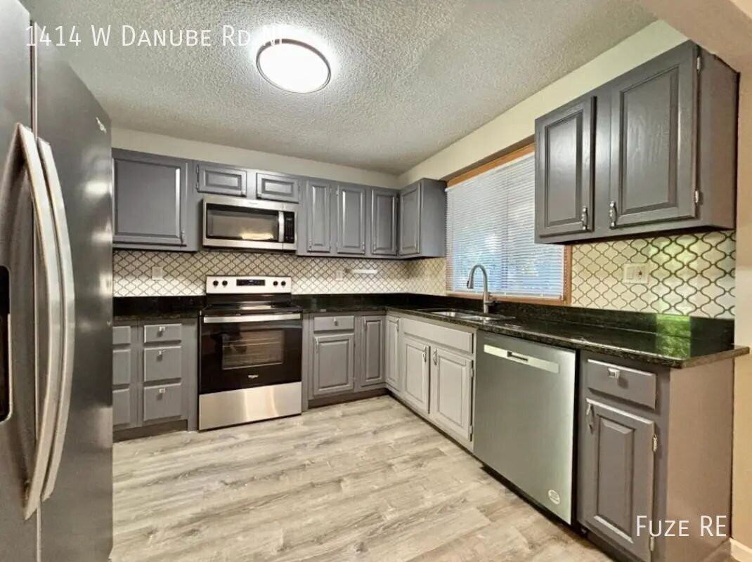 1414 W Danube Rd - Photo 6 of 20