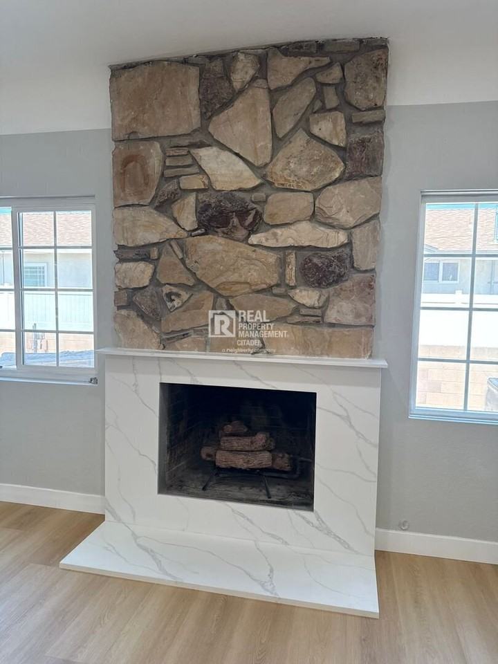 15359 Eucalyptus Ave - Photo 3 of 19