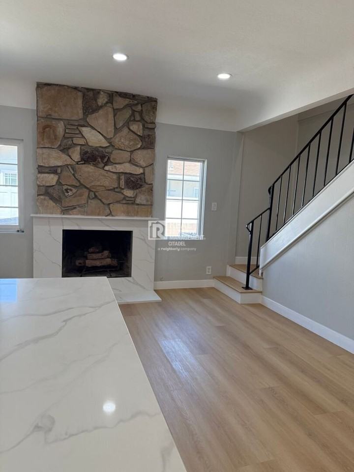 15359 Eucalyptus Ave - Photo 4 of 19