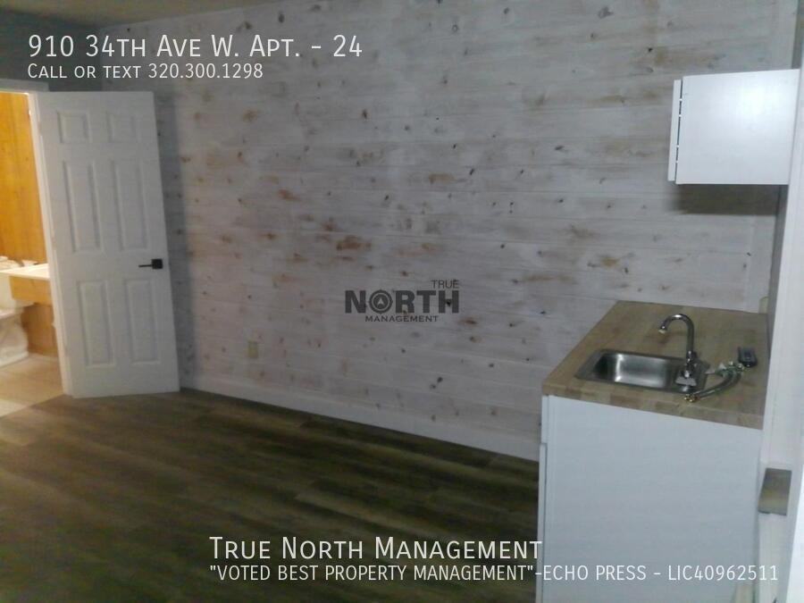 910 34th Ave W #24 - Photo 3 of 8