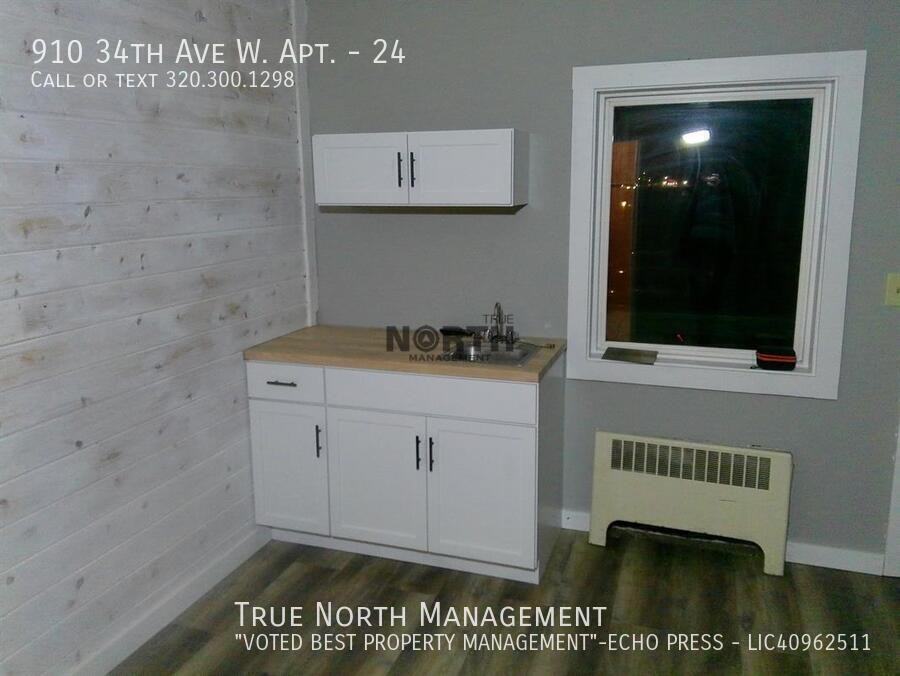 910 34th Ave W #24 - Photo 5 of 8