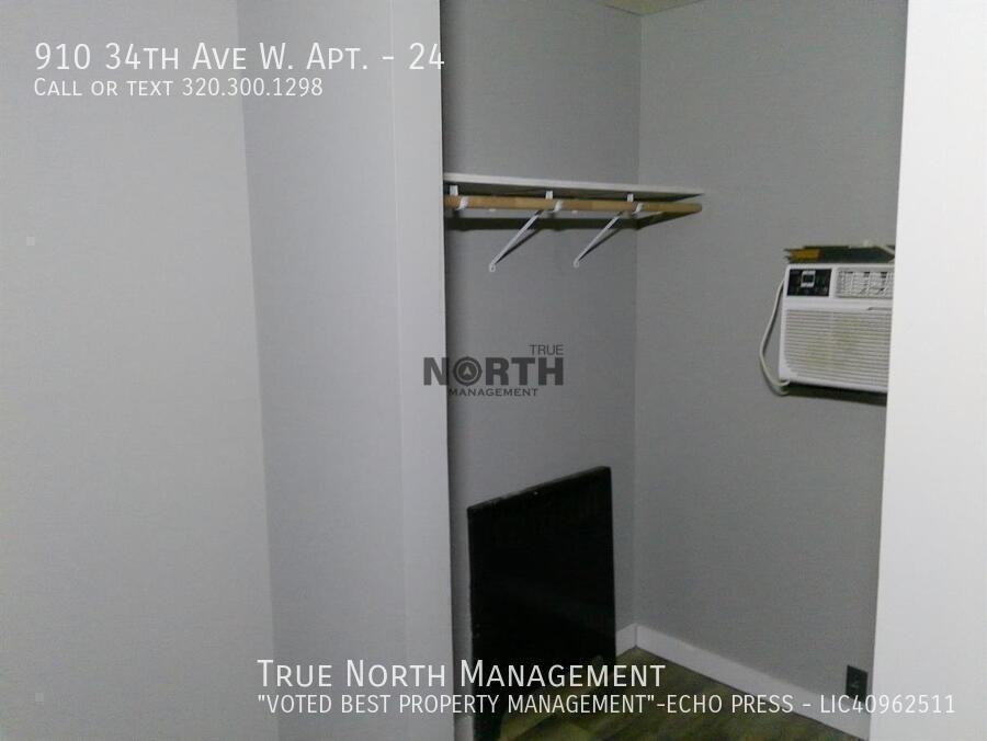 910 34th Ave W #24 - Photo 6 of 8