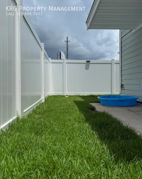 1001 Mclaren Cir - Photo 4 of 14