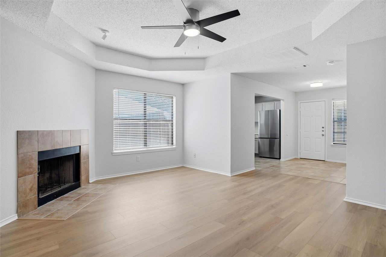 2709 London Ct - Photo 4 of 15
