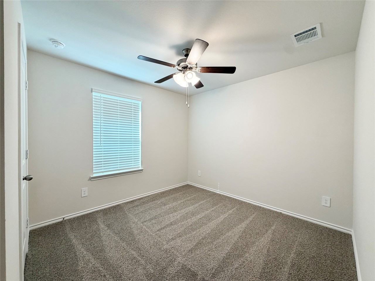 412 Saddle Blanket Dr - Photo 5 of 35