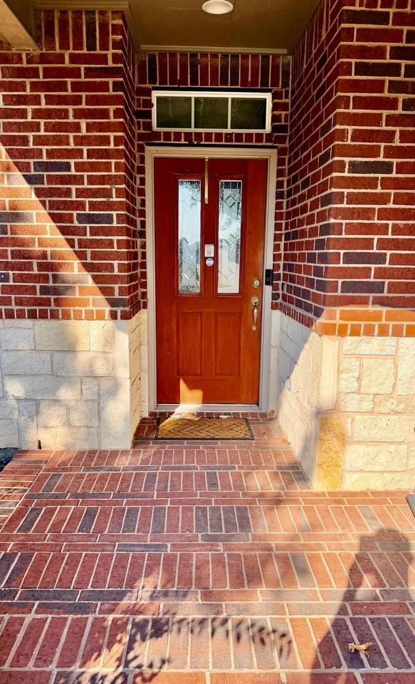 717 Beau Dr - Photo 3 of 18