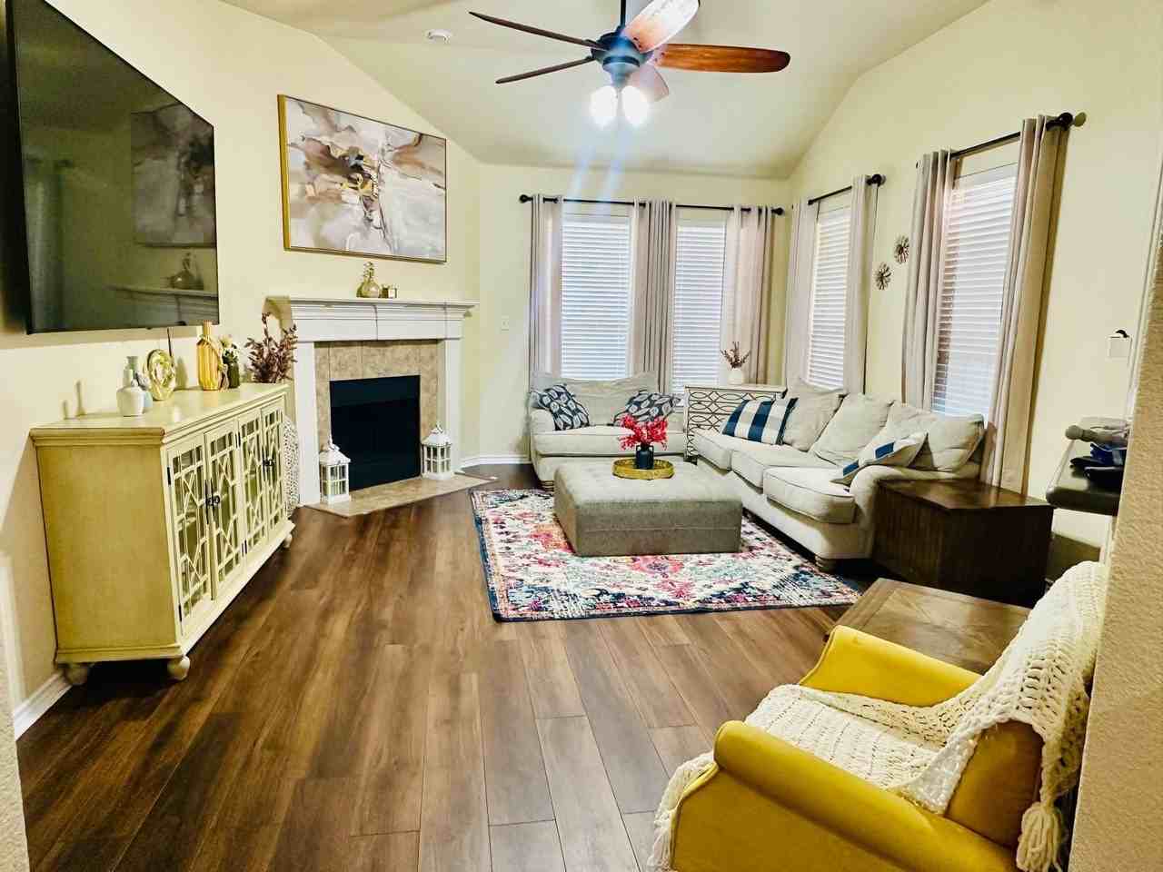 717 Beau Dr - Photo 6 of 18