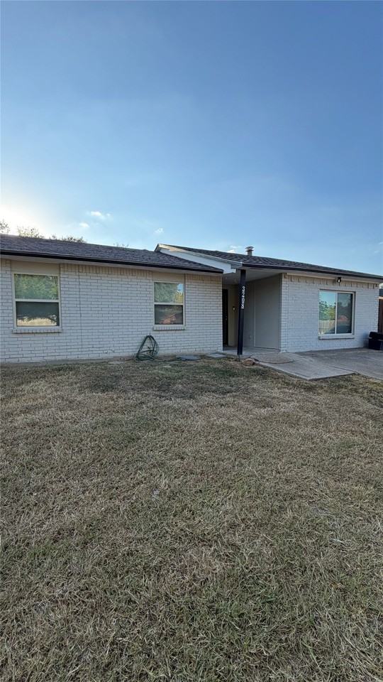 3208 Chalmette Ct - Photo 2 of 11