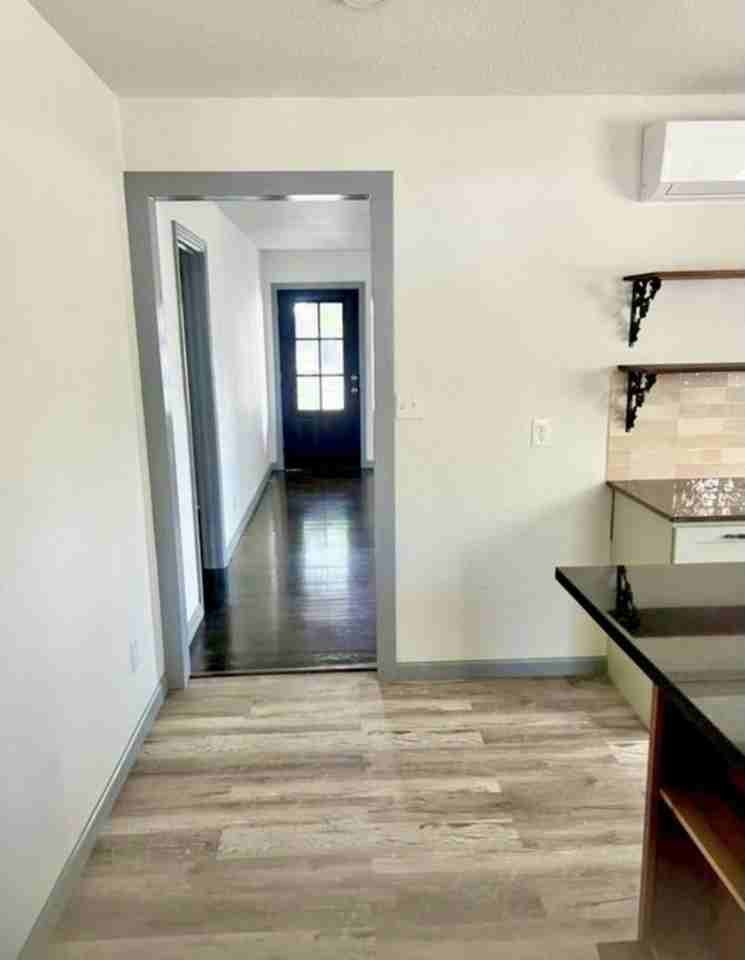 1720 Grand Ave - Photo 6 of 15