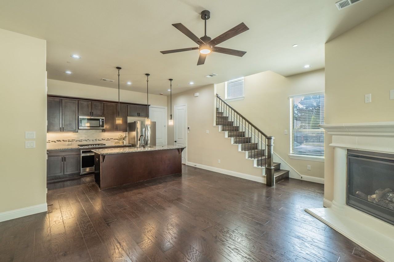 4110 Shavano Dr - Photo 2 of 26