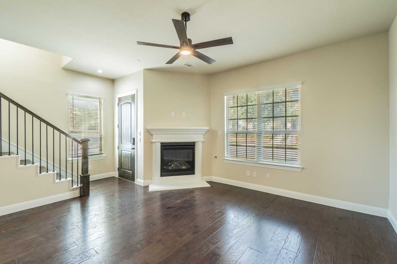4110 Shavano Dr - Photo 3 of 26