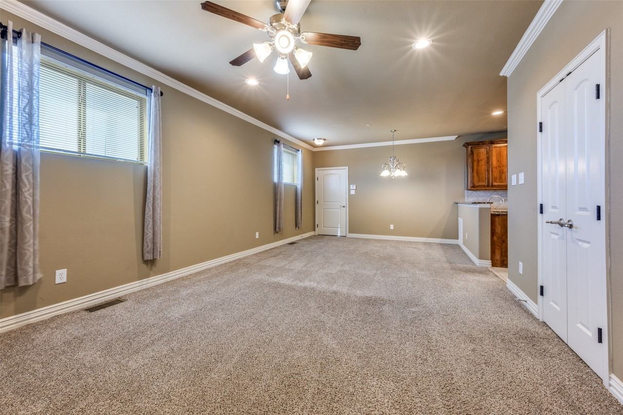 212 Bolivar St #201 - Photo 7 of 12
